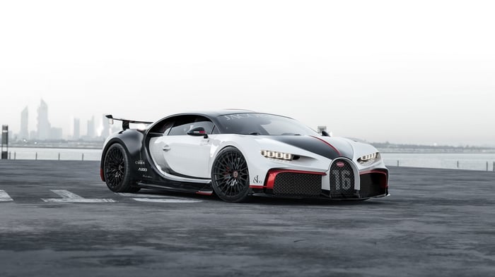 White Bugatti Chiron with racing accents