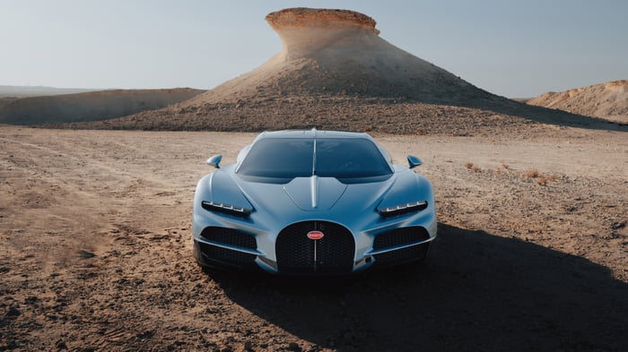 Bugatti Tourbillon in Doha Desert