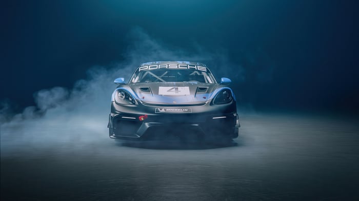 Porsche 718 Cayman GT4 Clubsport race car
