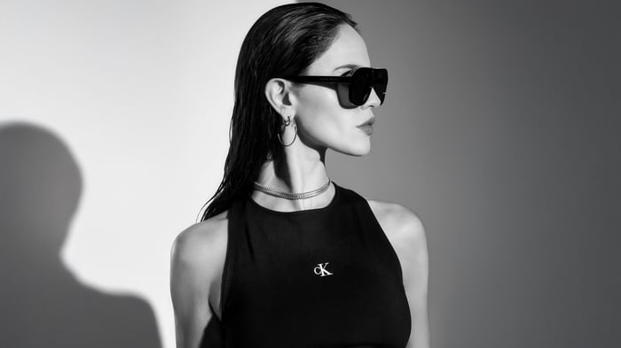 Eiza Gonzalez in Black Tank Top and Sunglasses
