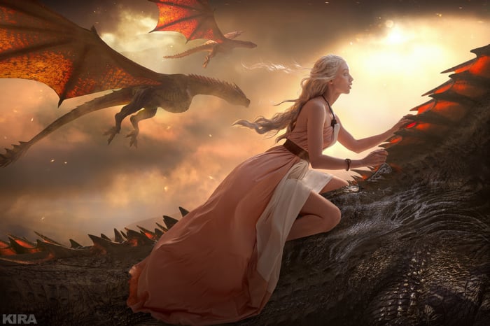 Daenerys Targaryen and dragons Game of Thrones cosplay