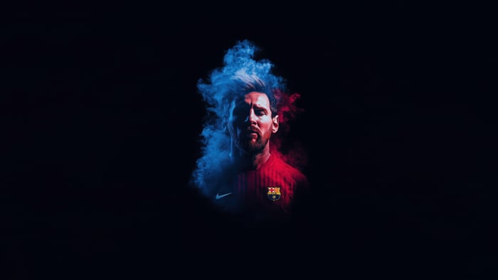 Lionel Messi with Blue and Red Smoke