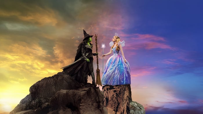 Wicked: Elphaba and Glinda on Mountaintops