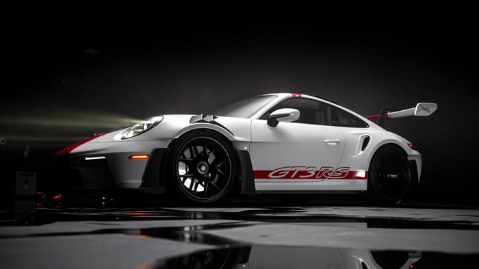 White Porsche 911 GT3 RS with Red Accents