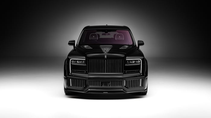Urban Automotive Rolls Royce Cullinan 2025