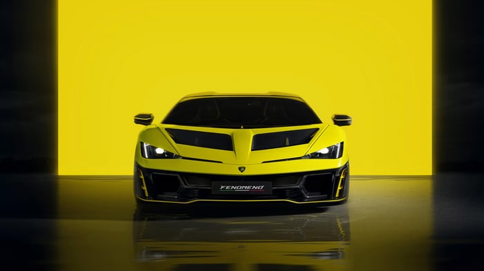 2026 Lamborghini Fenomeno Supercar