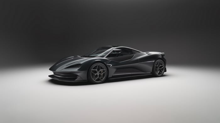 Lanzante 95 59 supercar