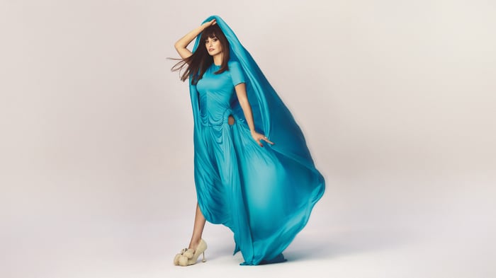 Penelope Cruz in a flowing blue dress for Elle España
