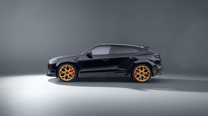 Black Novitec Lamborghini Urus SE Esteso