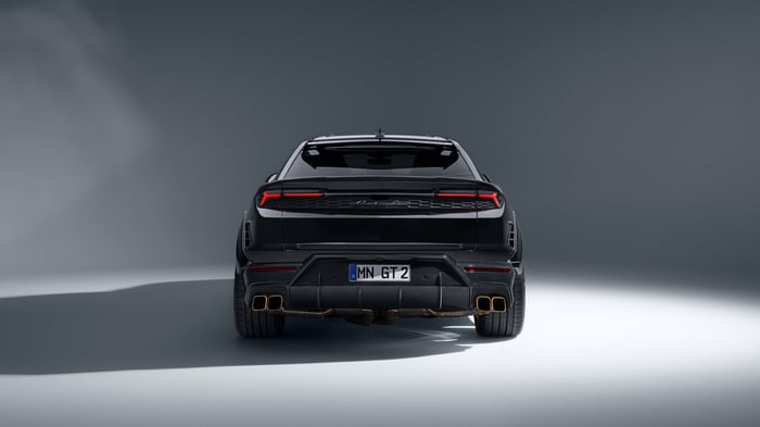 Novitec Lamborghini Urus Se Esteso Rear View