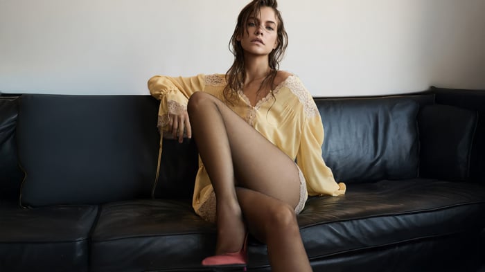 Barbara Palvin for Revista De Milenio