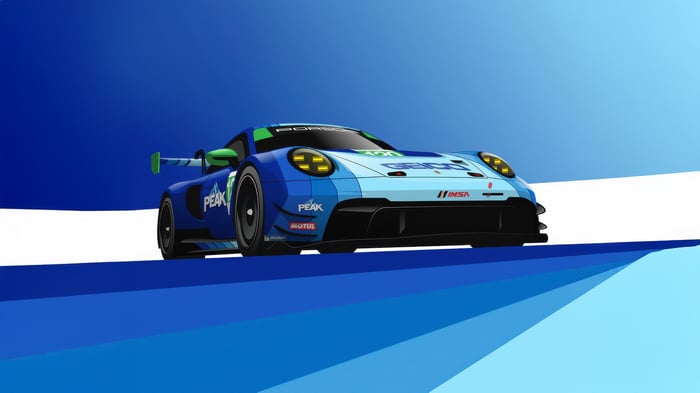 Porsche 911 GT3 R with GEICO and PEAK livery