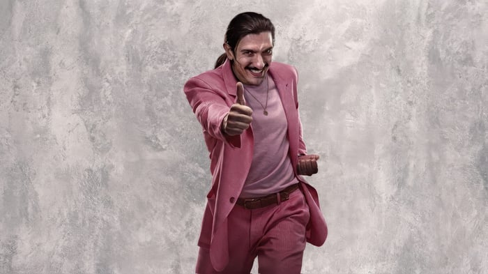 Ranveer Singh in Pink Suit
