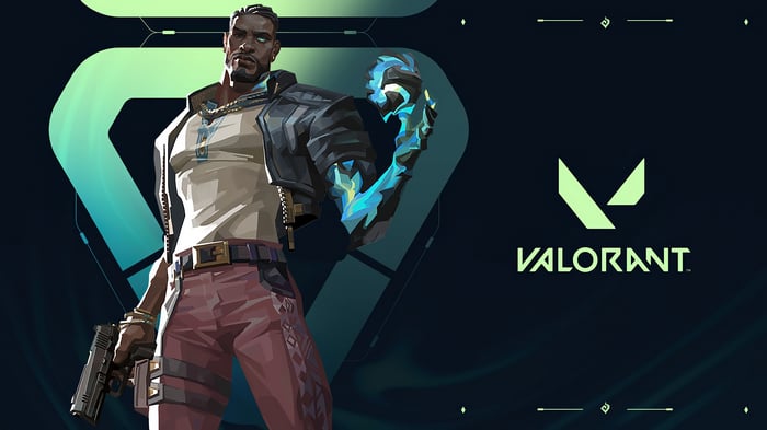 Valorant 4K: Phoenix with Gun and Energy Arm
