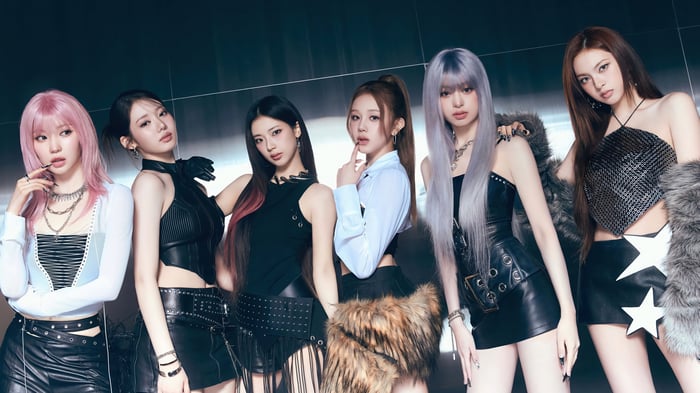 BABYMONSTER Kpop group members posing