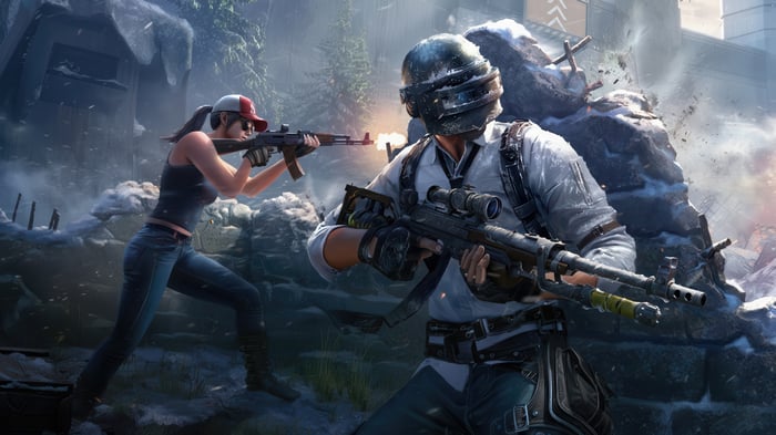 PUBG Mobile 4K characters in a snowy battle