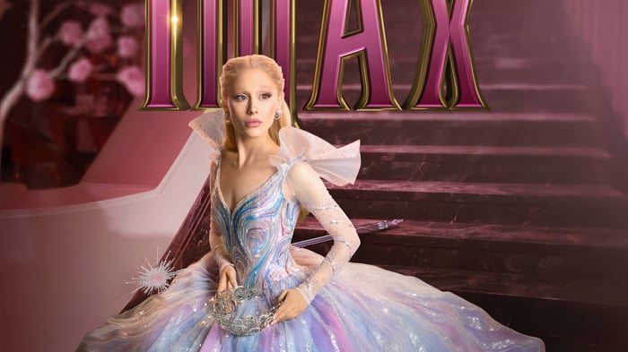 Ariana Grande as Glinda in Wicked 4K