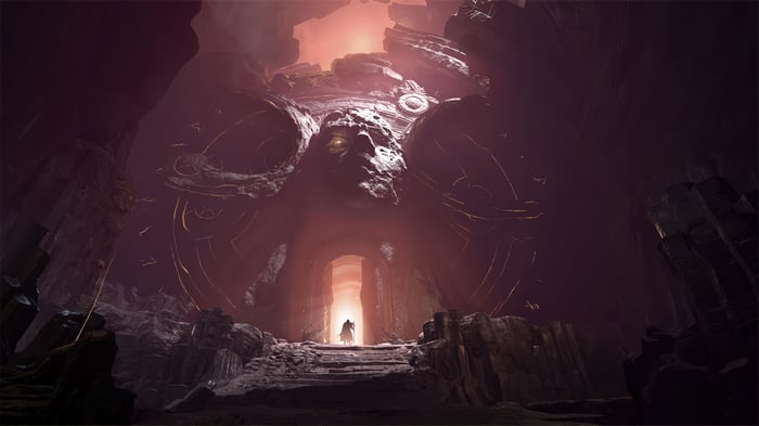 Mistfall Hunter in a cavernous entrance