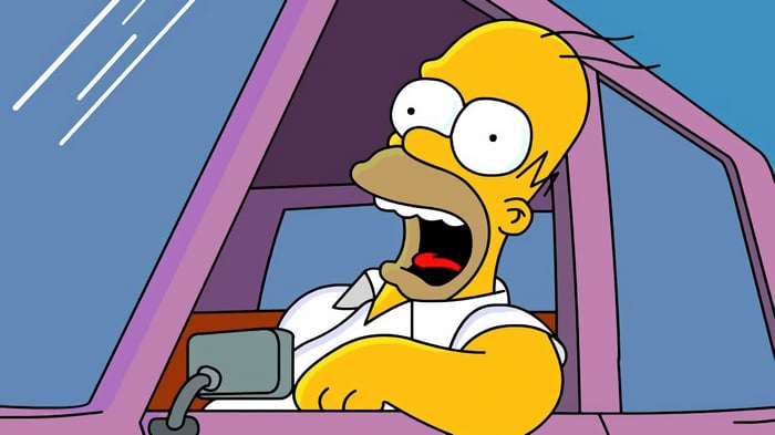 Homer Simpson driving a car 4K