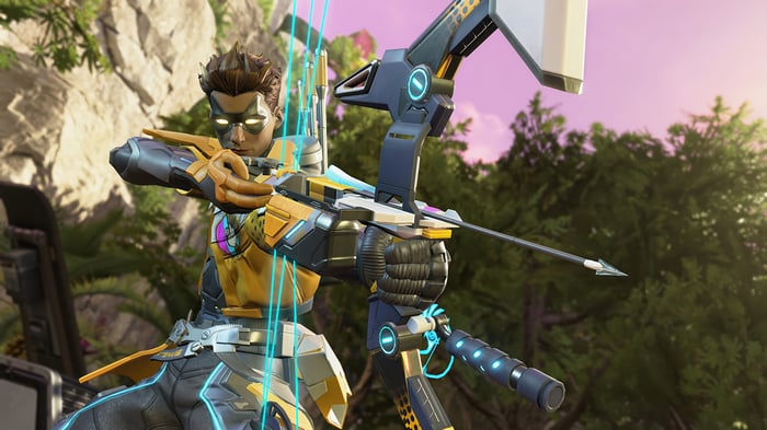 Sparrow from Apex Legends aiming a bow