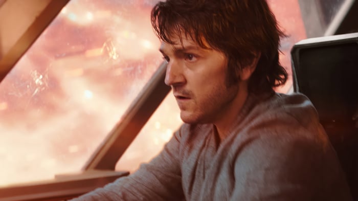 Diego Luna as Andor in Star Wars 4K