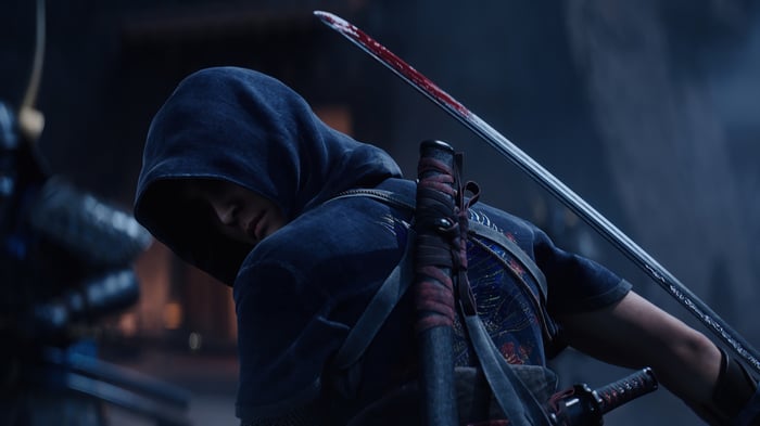Naoe with a bloody Katana in 4K