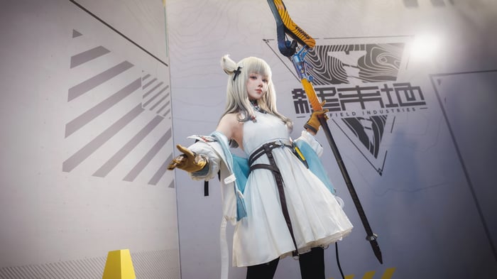 Arknights: Endfield Perlica Cosplay 4K