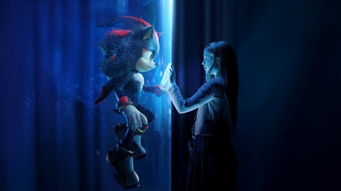 Shadow the Hedgehog and Maria Robotnik in Sonic the Hedgehog 3 4K