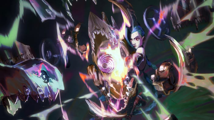 Jinx with her weapon in Arcane 4K