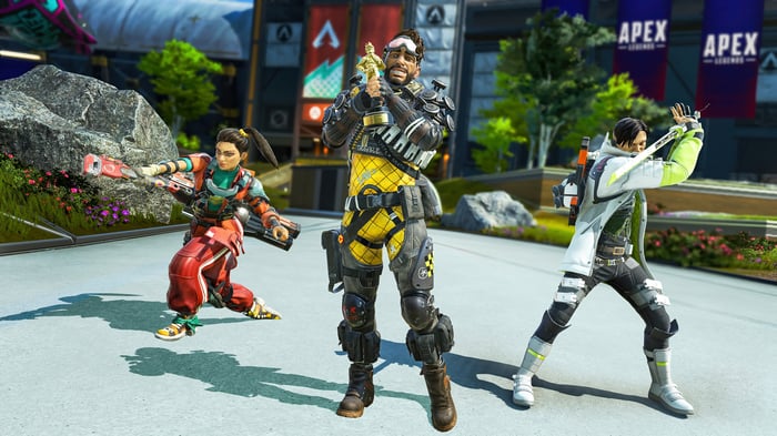 Apex Legends: Mirage, Crypto, and Rampart