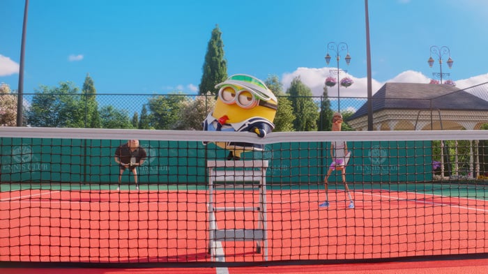 Minion on a tennis court in Despicable Me 4 4K