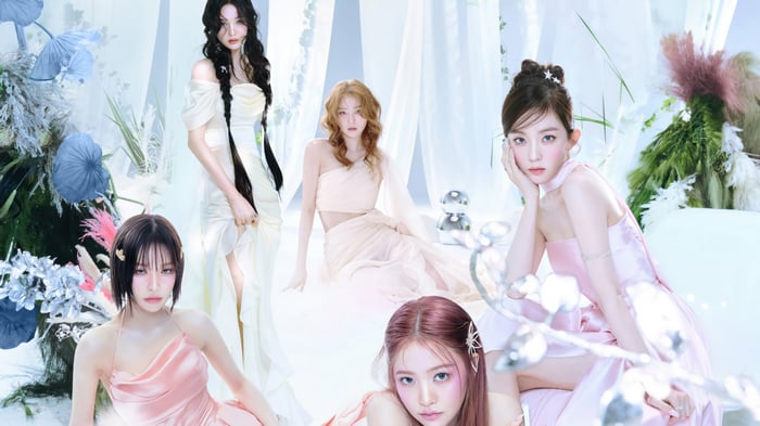 Red Velvet members in ethereal outfits