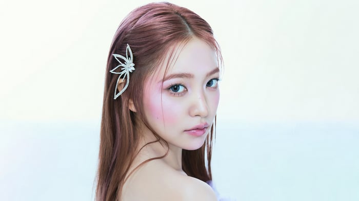 Yeri from Red Velvet with a butterfly hair clip