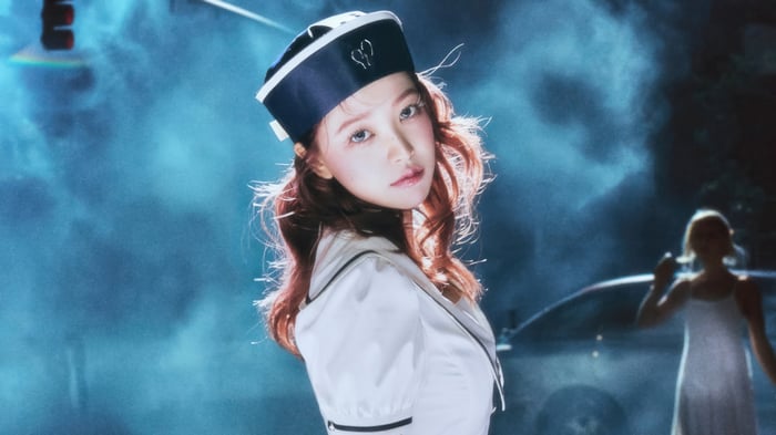 Red Velvet Yeri in Sailor Outfit