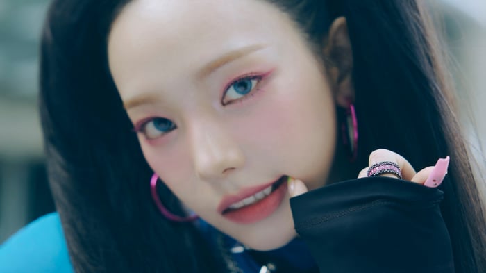 Karina from Aespa in 4K
