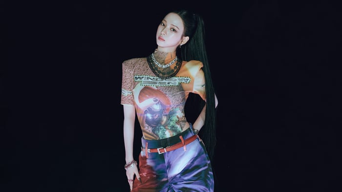 Karina from Aespa in "Supernova" concept