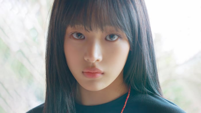 Minji from NewJeans in 4K