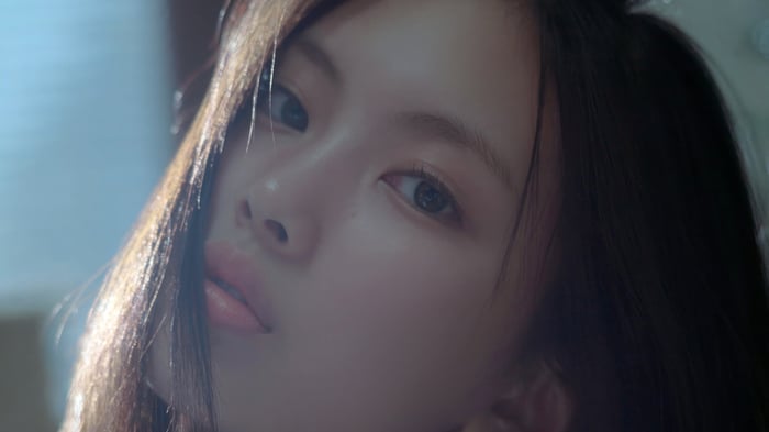 Hyein from NewJeans in 4K