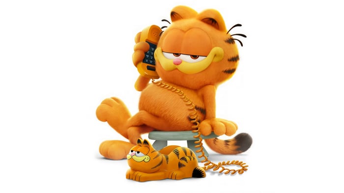 Garfield on the phone with another Garfield