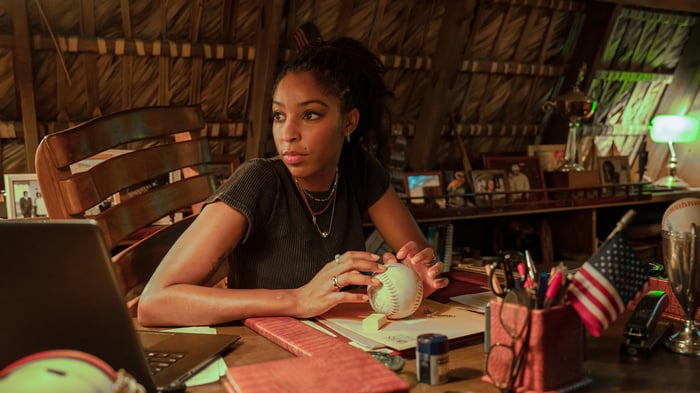 Jessica Williams in Road House 4K