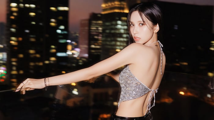 Mina from TWICE in 4K