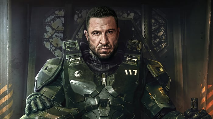 Pablo Schreiber as Master Chief in Halo 4K