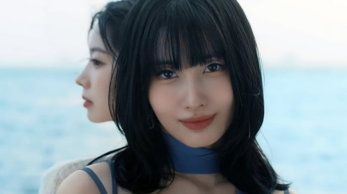 TWICE Momo and Dahyun 4K