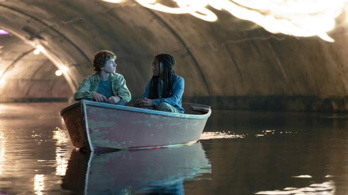 Percy Jackson and the Olympians: Annabeth Chase and Percy Jackson in a boat