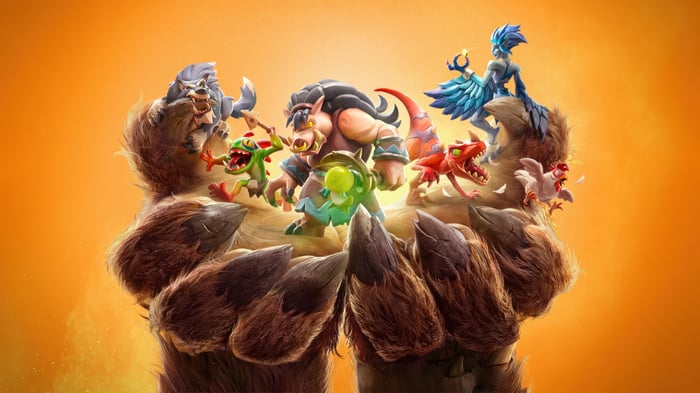 Warcraft Rumble Characters on Giant Hands