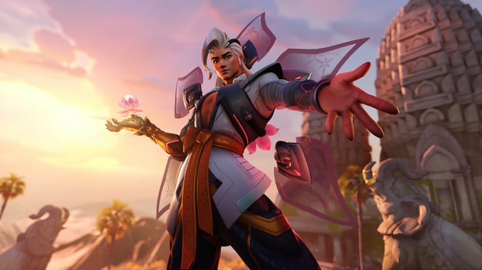 Lifeweaver from Overwatch 2 holding a lotus flower