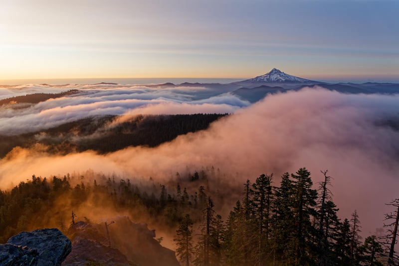 Sunrise Over Clouds and Mountains in Oregon