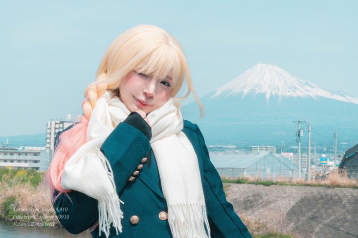 Marin Kitagawa Cosplay with Mount Fuji Background