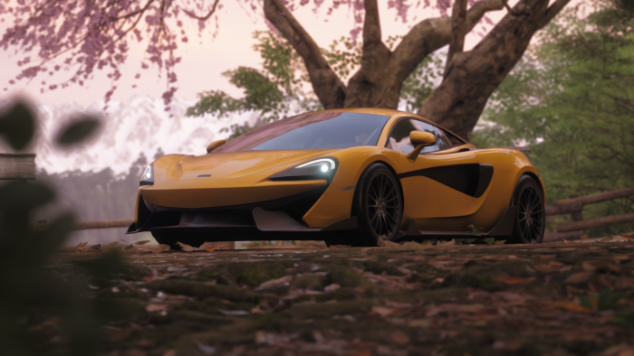 Yellow McLaren 600LT Coupe in Forza Horizon