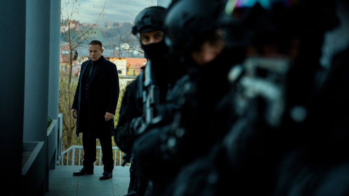 Louis Mandylor in Citizen Vigilante